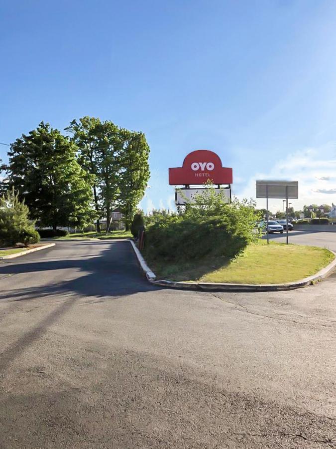 Oyo Hotel Edison Nj Route 1 Exteriér fotografie